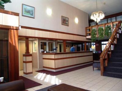 Western Hotel Clifton Park